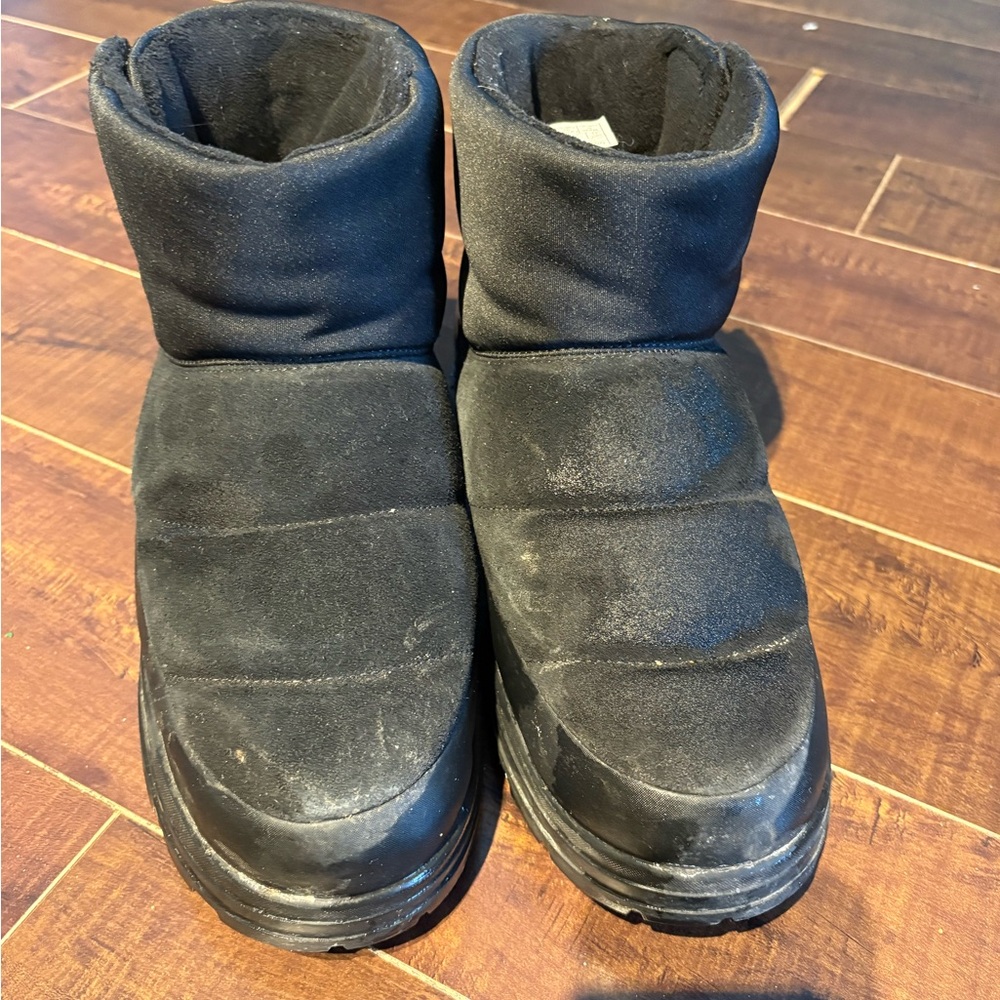 Woman Ugg Black Winter Boots